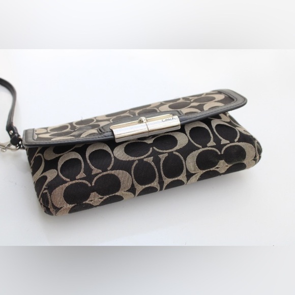 Coach signature logo hand bag/wristlet - Picture 4 of 13